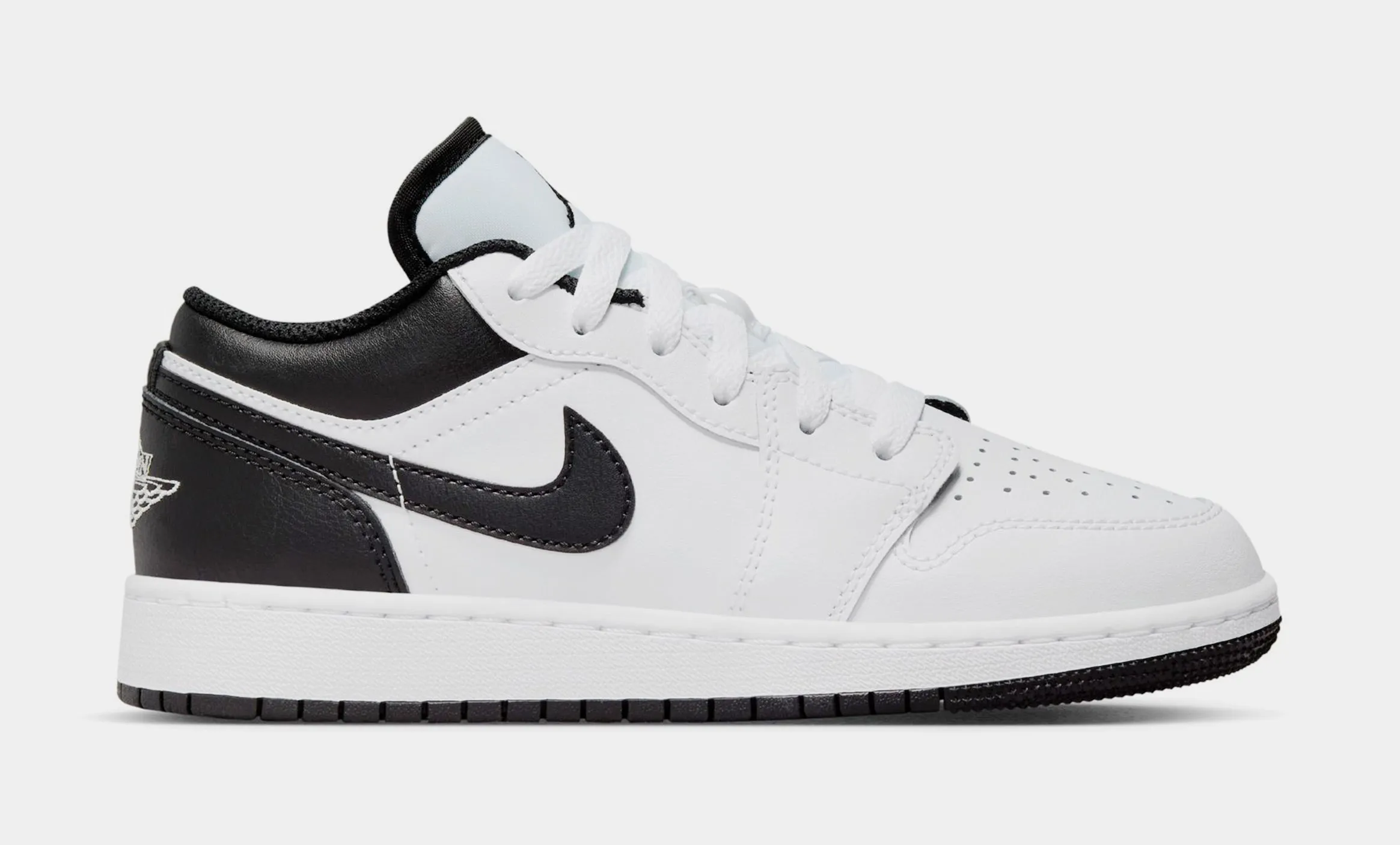 Air Jordan 1 Low Grade School Lifestyle Shoes (White/Black)