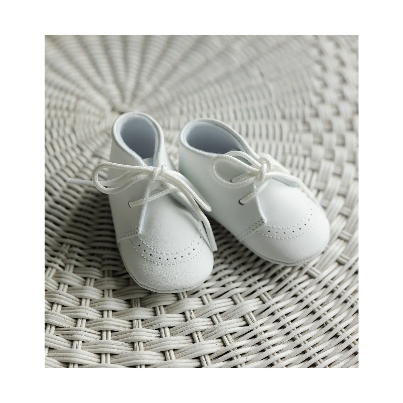 Benny Leather Brogue Oxford Crib Shoe (Infant)