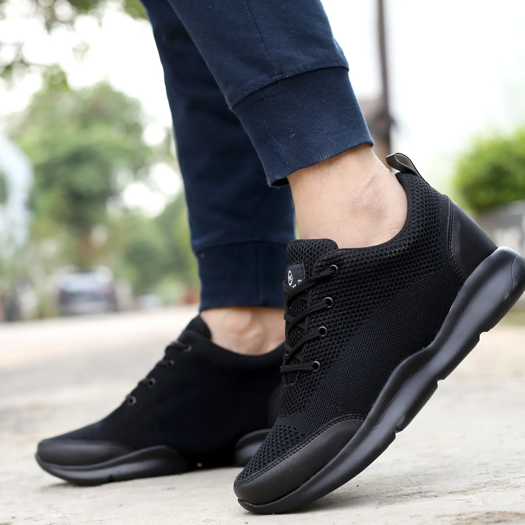 Bxxy Men's New Stylish Casual Sports Lace-Up Shoes