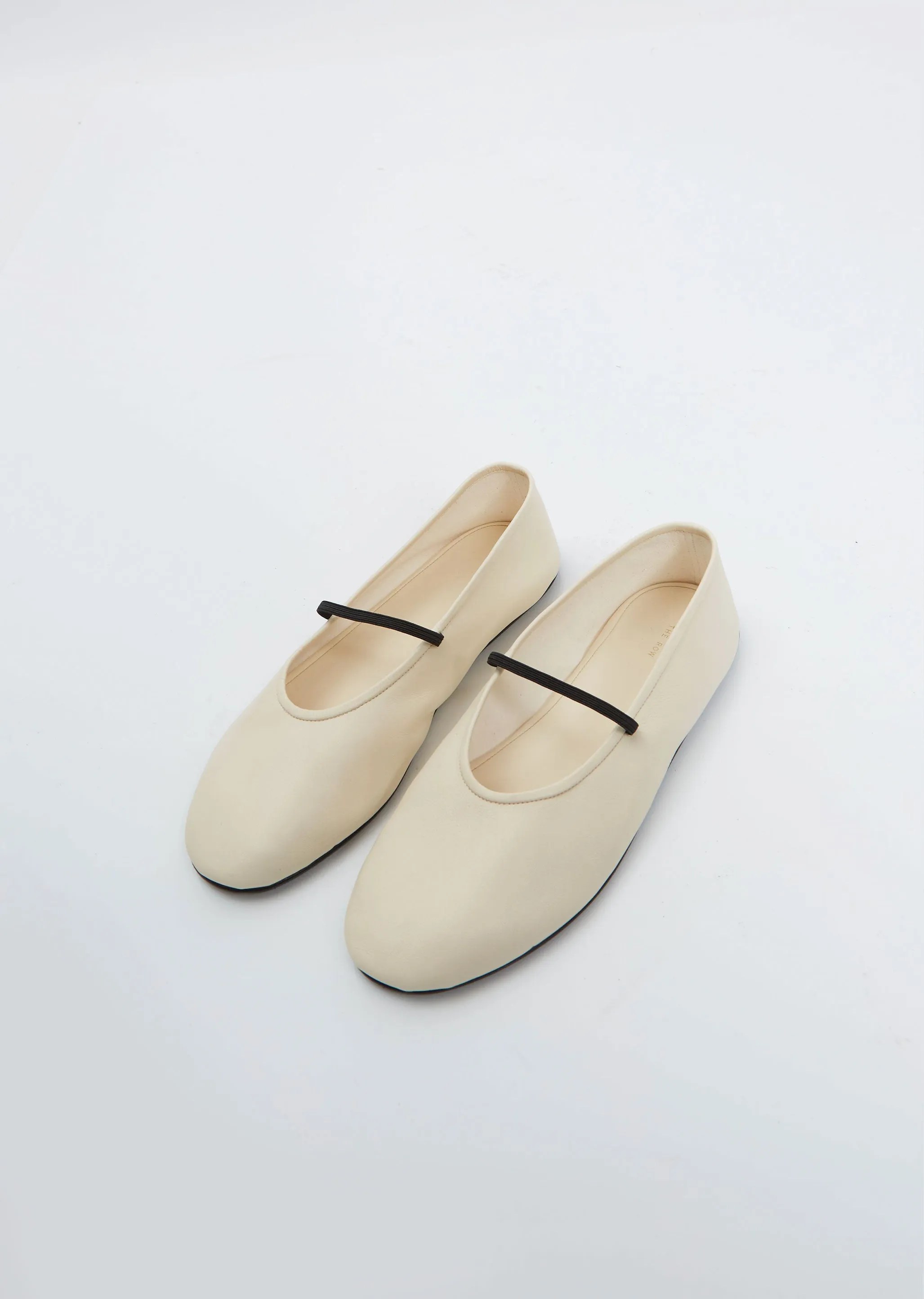 Elastic Ballet Flat — Milk