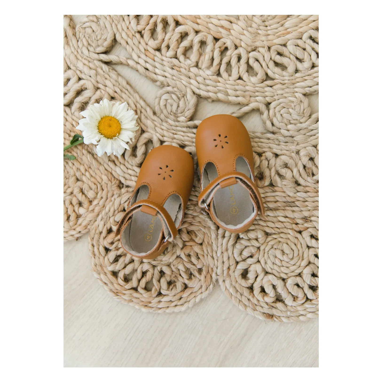 Lisette T-Strap Mary Jane Crib Shoe (Infant)