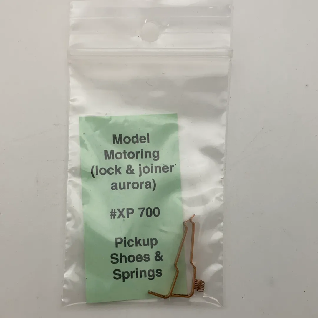 Pickup Shoes & Springs | XP 700 | Model Motoring (Lock & Joiner Aurora)