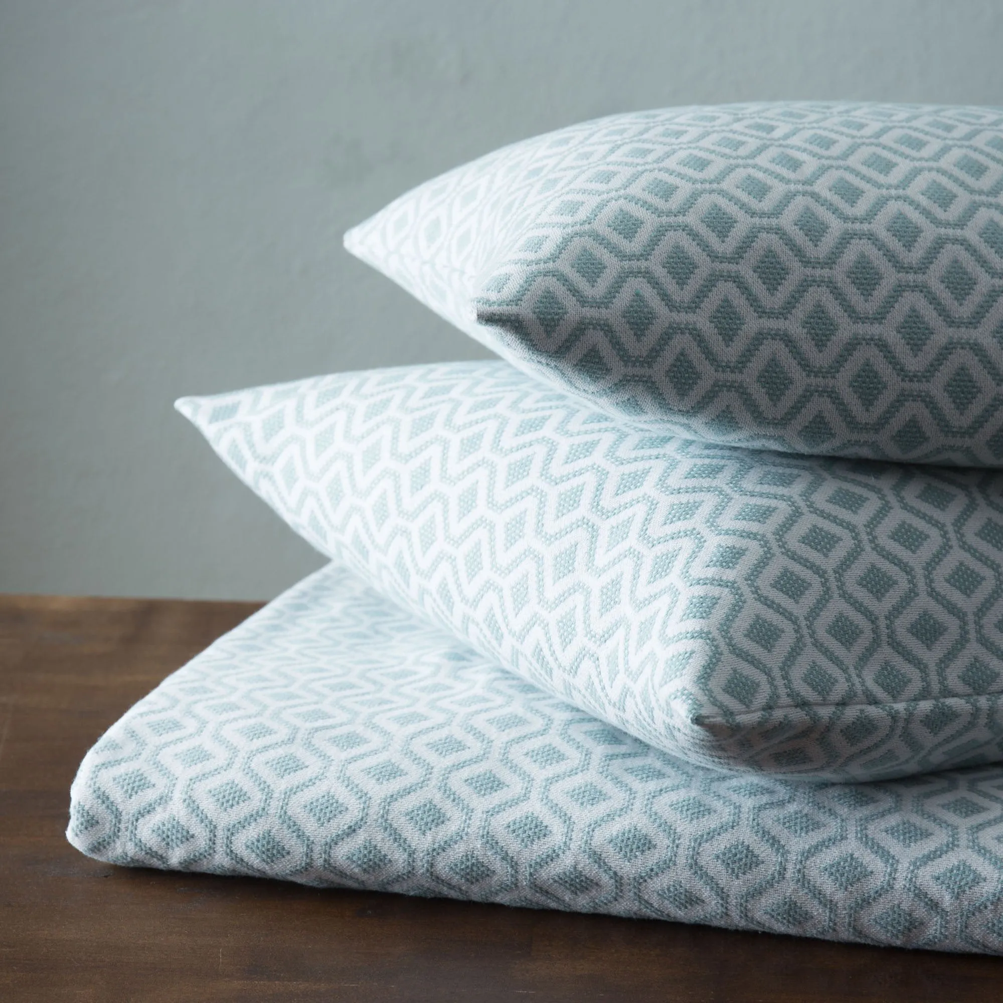 Viana Cotton Quilt [Grey green/White]