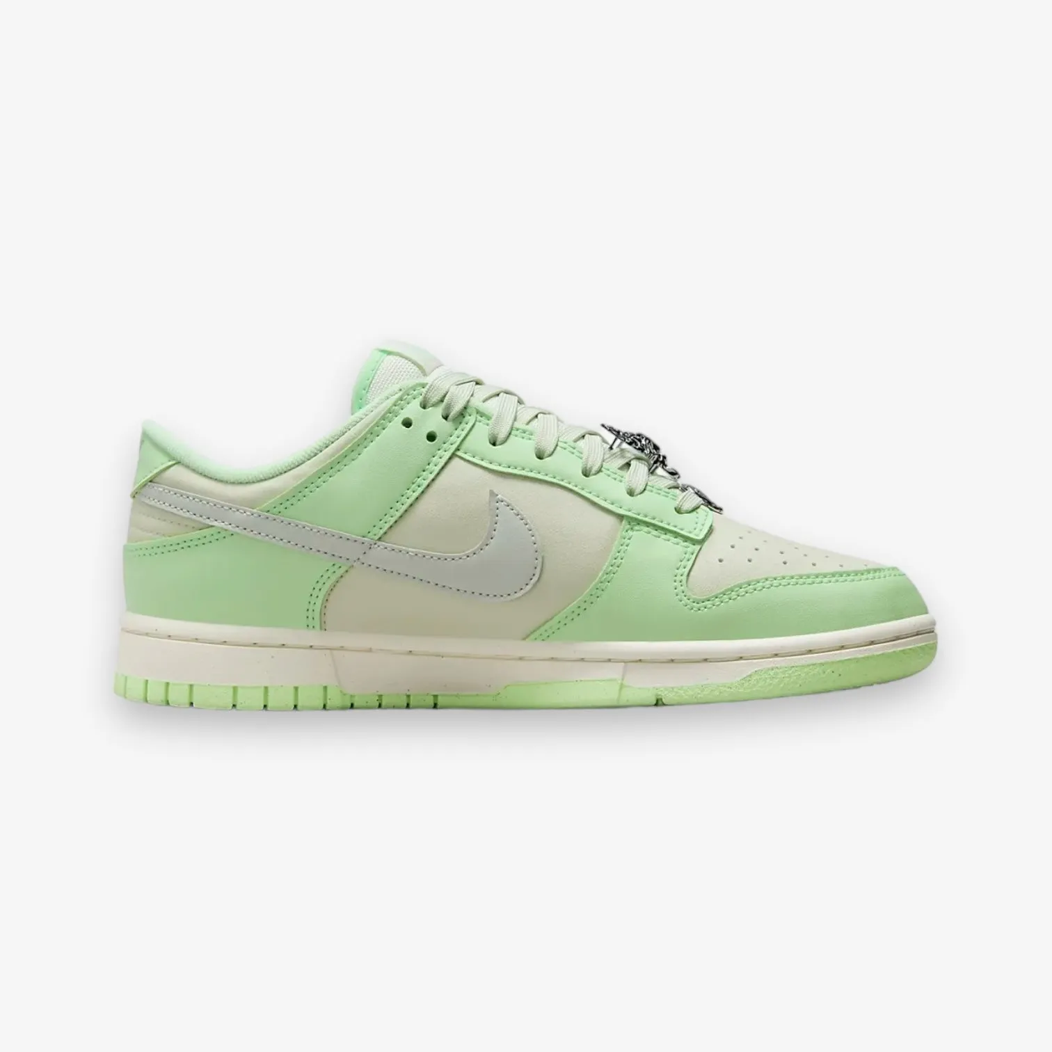 Women's Nike Dunk Low NN SE Sea Glass Light Silver FN6344-001